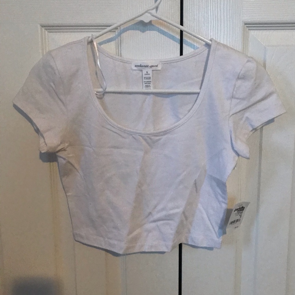 Short sleeve crop top